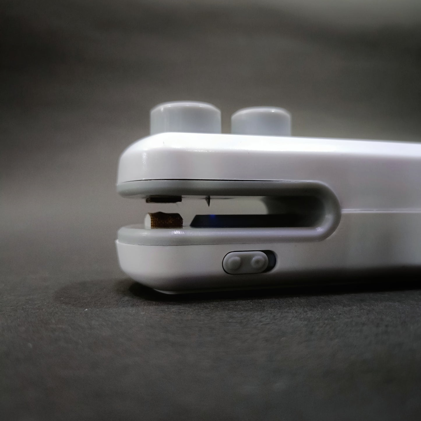 Portable Mini Sealing Machine – Seal & Cut with Ease